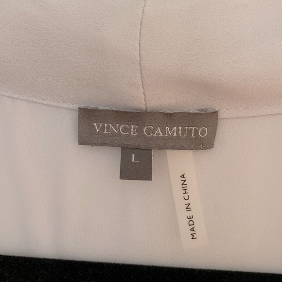 Vince  Camuto 🩶 light grey, sheer plunging v-neck sleeveless tunic, NWOT - Picture 9 of 9